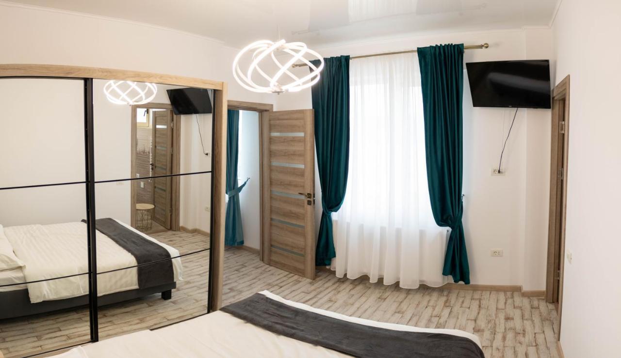 Yzza Apartament Năvodari Εξωτερικό φωτογραφία